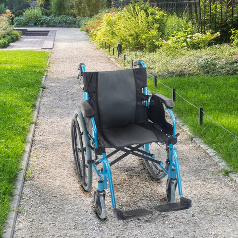 Silla de ruedas plegable con respaldo partido y reposabrazos abatible color azul